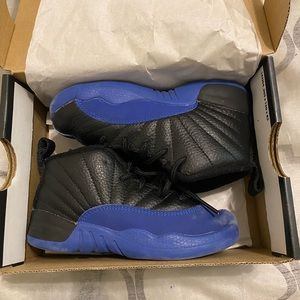 Kids Jordan 12 Black game royal